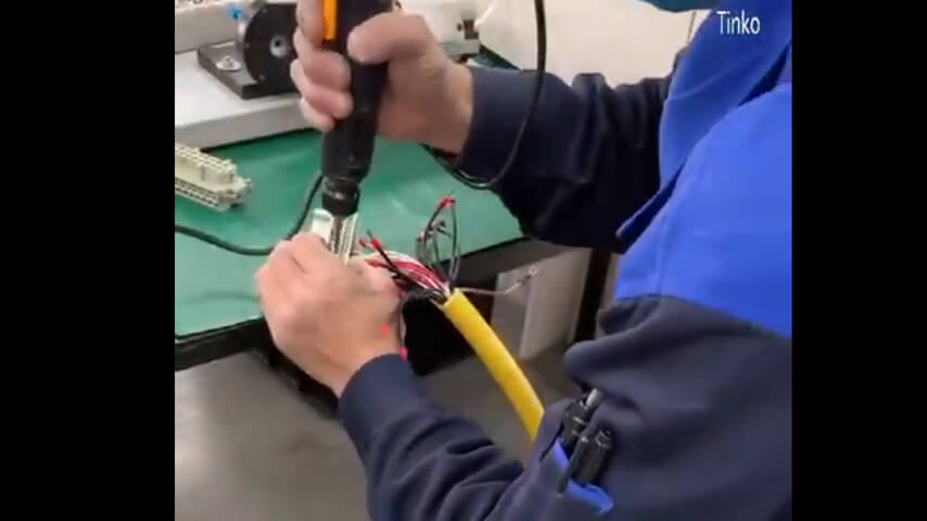 Connecteur robuste